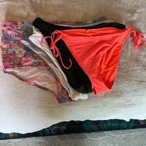 Bundle of 5 Size 2X/XXL swimsuit bottoms